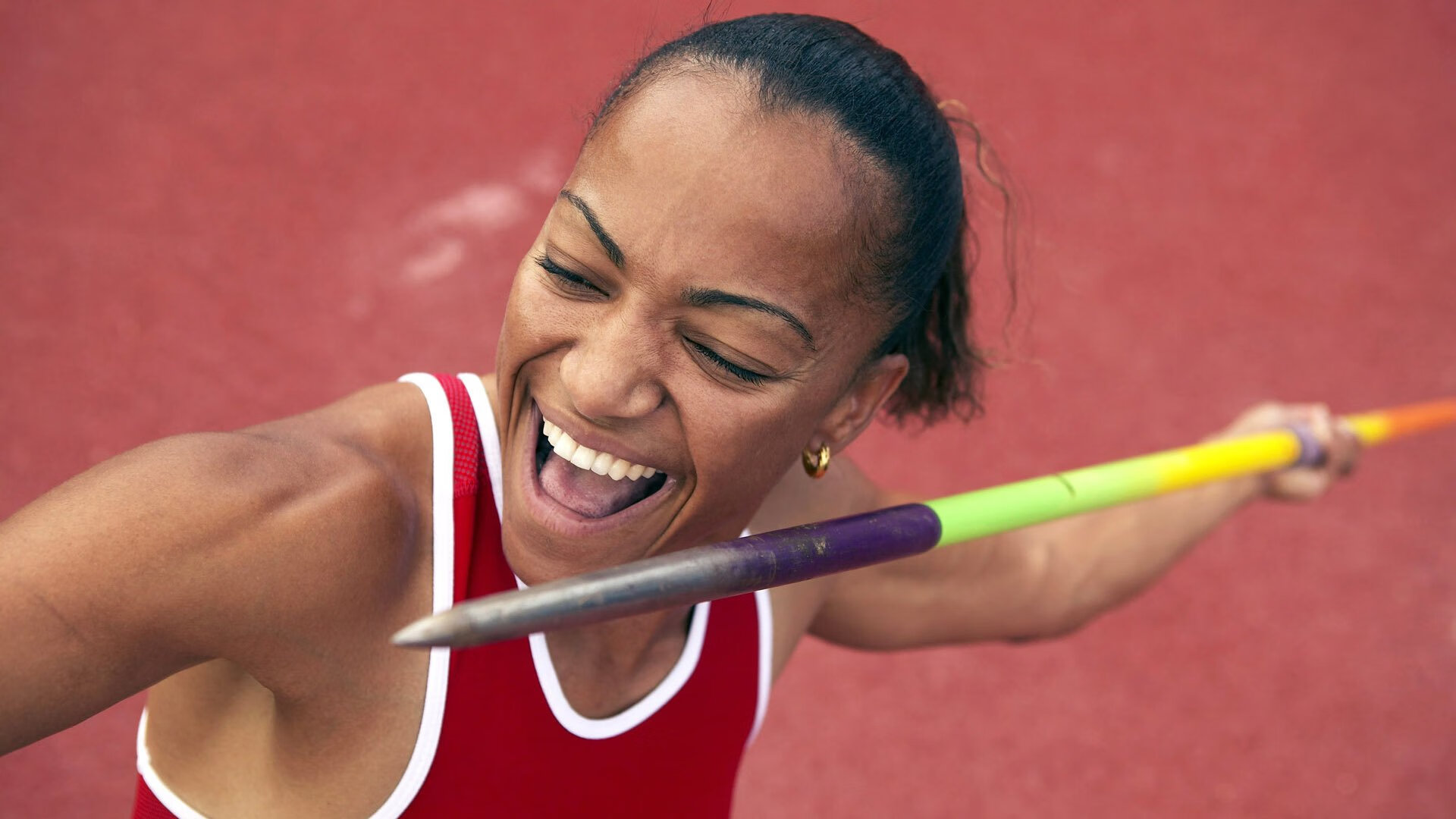 詹姆斯重要时刻爆冷，塞尔维亚队带队取胜！再创辉煌时刻